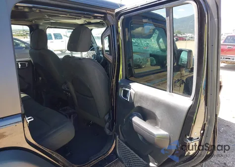 2018 Jeep Wrangler Unlimited Sport S 4X4 from USA, damaged, VIN 1C4HJXDG0JW300362